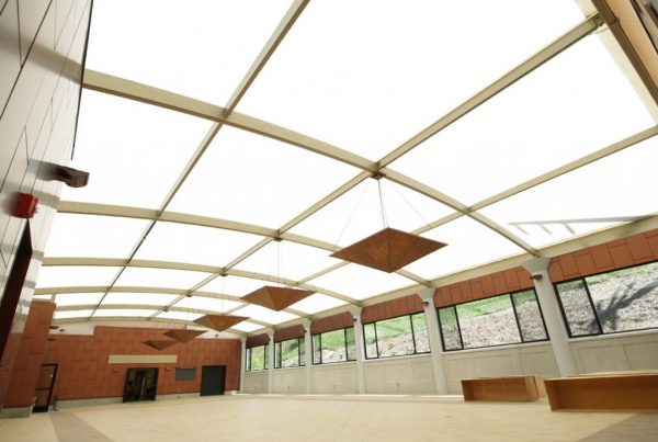 the Benefits of Fabric Tensile Structures